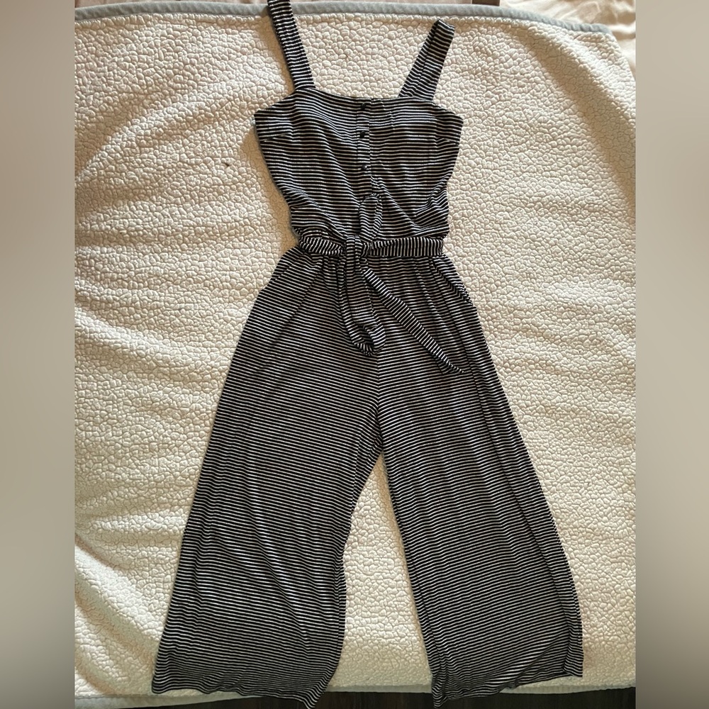 StitchFix jumpsuit by Kaileigh. Size small.